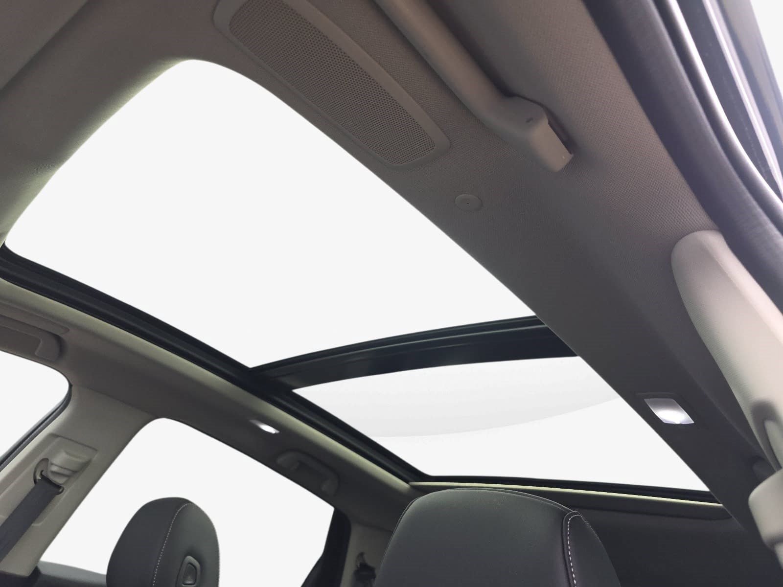 Used 2023 Acura RDX w/ Technology Package FWD image 26