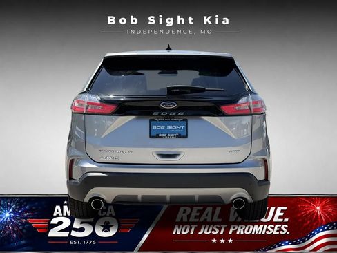 Used 2023 Ford Edge Titanium AWD/4WD image 11