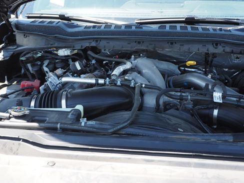 Used 2025 Ford F350 Lariat w/ Black Appearance Package AWD/4WD image 12