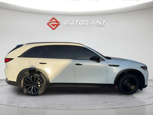 Used 2025 MAZDA CX-70 Plug-In Hybrid w/ Premium Pkg image 5