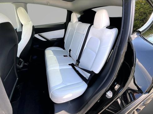 Used 2021 Tesla Model Y Performance AWD/4WD image 22