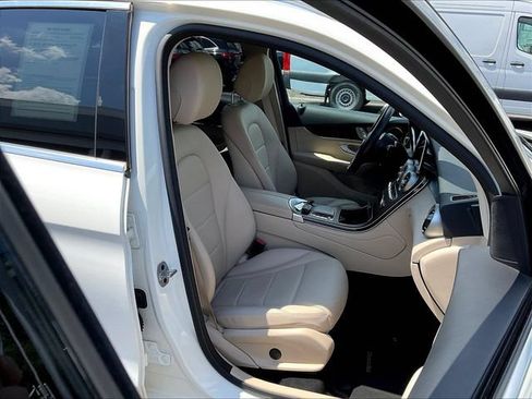 Certified 2022 Mercedes-Benz GLC 300 4MATIC image 30