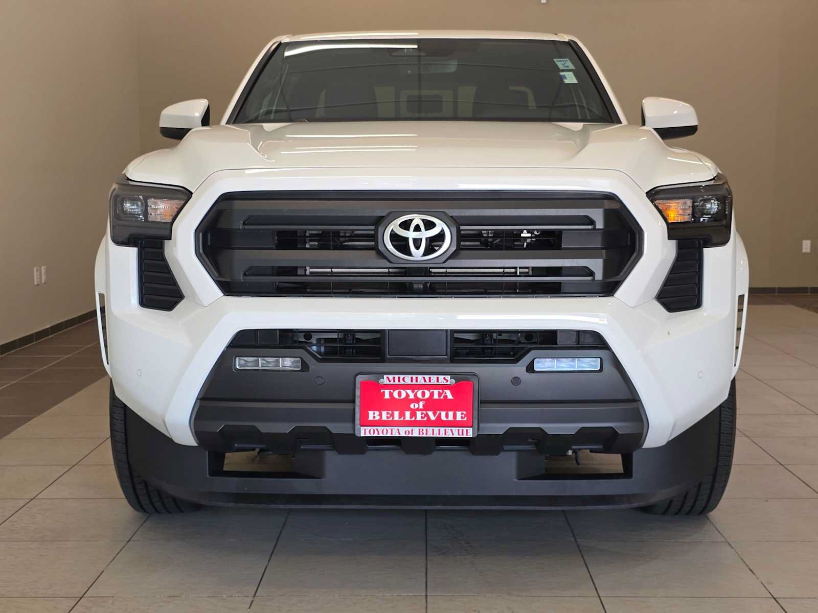 Certified 2025 Toyota Tacoma SR5 w/ SR5 Upgrade Package AWD/4WD image 6