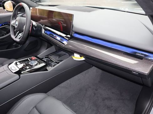 New 2026 BMW M5 w/ Executive Package image 39