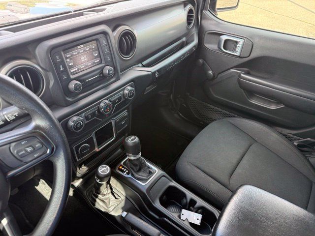 Used 2018 Jeep Wrangler Unlimited Sport AWD/4WD image 10