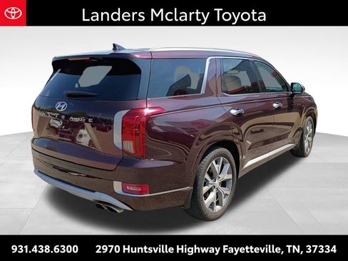 Used 2021 Hyundai Palisade Limited FWD image 2