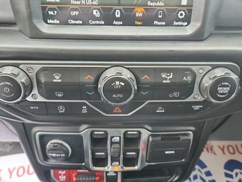 Used 2022 Jeep Gladiator Mojave w/ Trailer Tow Package AWD/4WD image 18