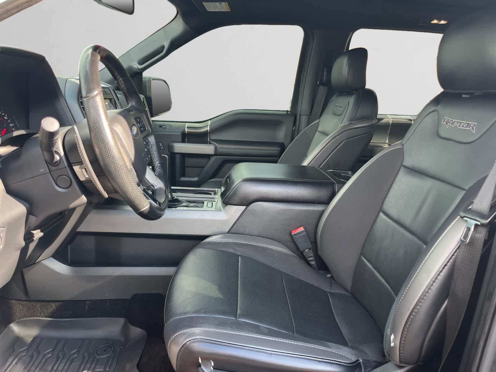 Used 2020 Ford F150 Raptor w/ Equipment Group 802A Luxury AWD/4WD image 8