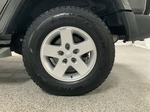 Used 2018 Jeep Wrangler Unlimited Sport AWD/4WD image 14