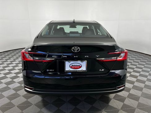 Used 2025 Toyota Camry LE image 6