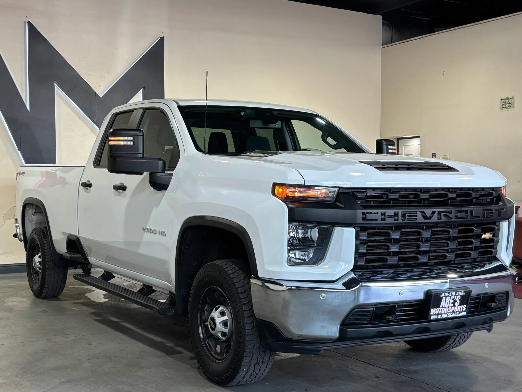 Used 2021 Chevrolet Silverado 2500 W/T w/ WT Convenience Package AWD/4WD image 2