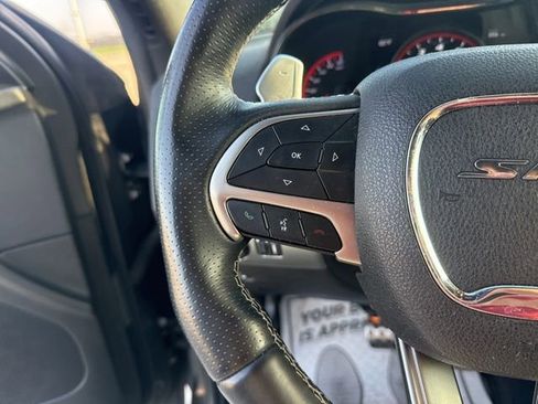 Used 2018 Dodge Durango SRT w/ Technology Group AWD/4WD image 32