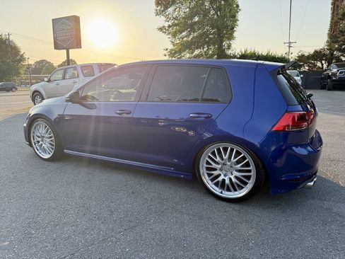 Used 2016 Volkswagen Golf R 4-Door AWD/4WD image 10