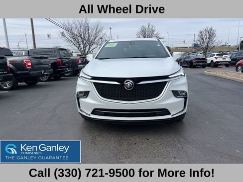 Used 2024 Buick Enclave Essence w/ Sport Touring Edition AWD/4WD image 3