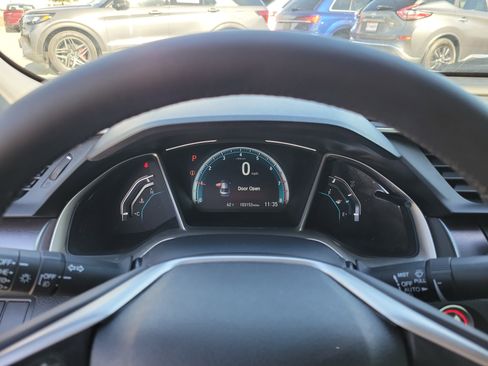 Used 2017 Honda Civic Touring image 14