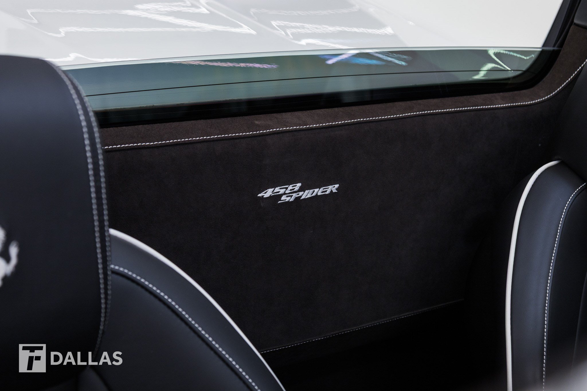Used 2013 Ferrari 458 Spider RWD image 47