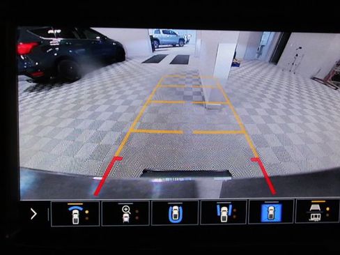 Used 2020 Chevrolet Silverado 2500 LTZ w/ LTZ Premium Package image 53