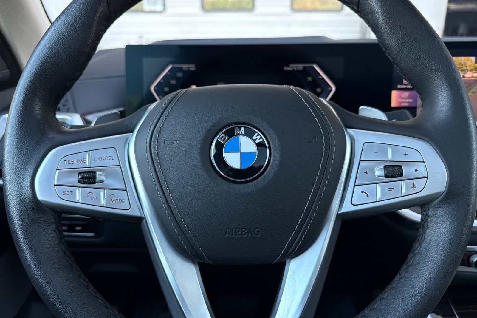 Used 2026 BMW X7 xDrive40i AWD/4WD image 25