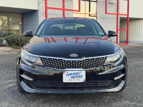 Used 2016 Kia Optima EX image 8