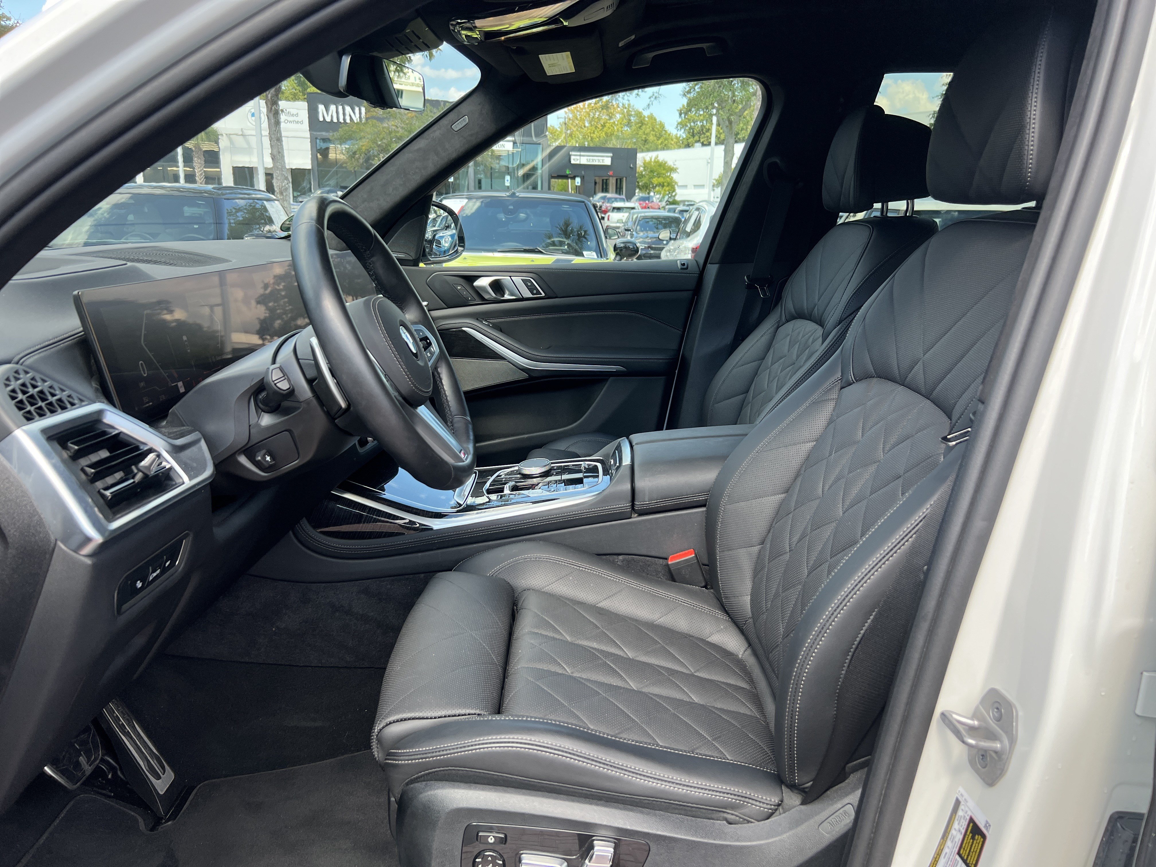 Certified 2025 BMW X7 xDrive40i AWD/4WD image 16