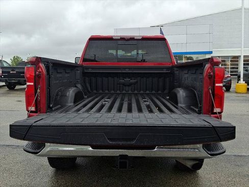 Used 2025 Chevrolet Silverado 2500 LTZ w/ LTZ Convenience Package AWD/4WD image 30