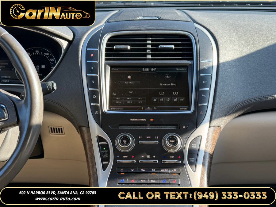Used 2016 Lincoln MKX Reserve w/ Technology Package FWD image 16