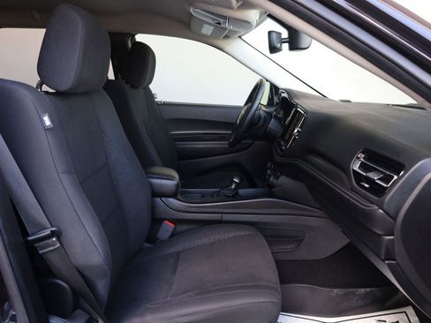Used 2021 Dodge Durango SXT w/ 3rd Row Seating Group RWD image 25