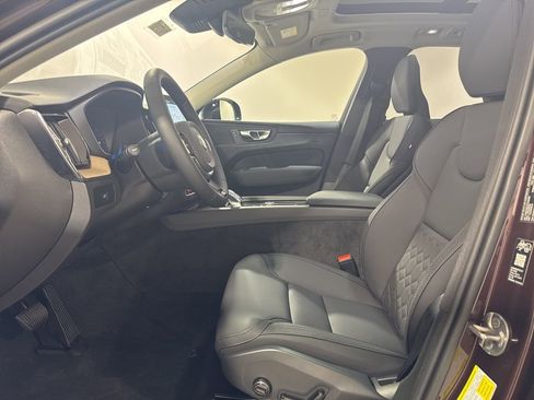 New 2026 Volvo XC60 B5 Plus w/ Climate Package image 19