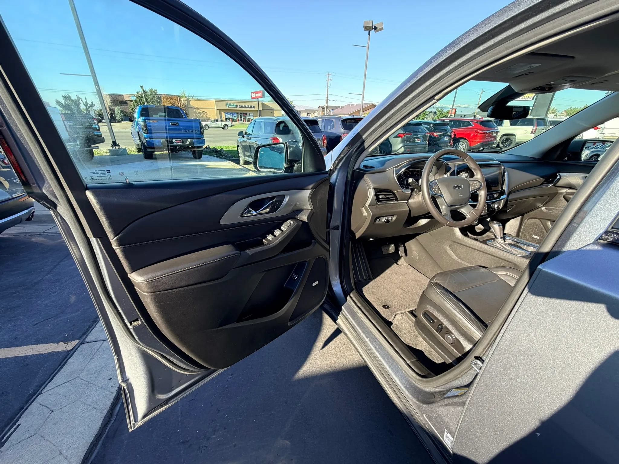 Used 2020 Chevrolet Traverse RS AWD/4WD image 9