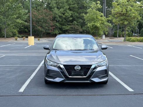 Used 2021 Nissan Sentra SV FWD image 2