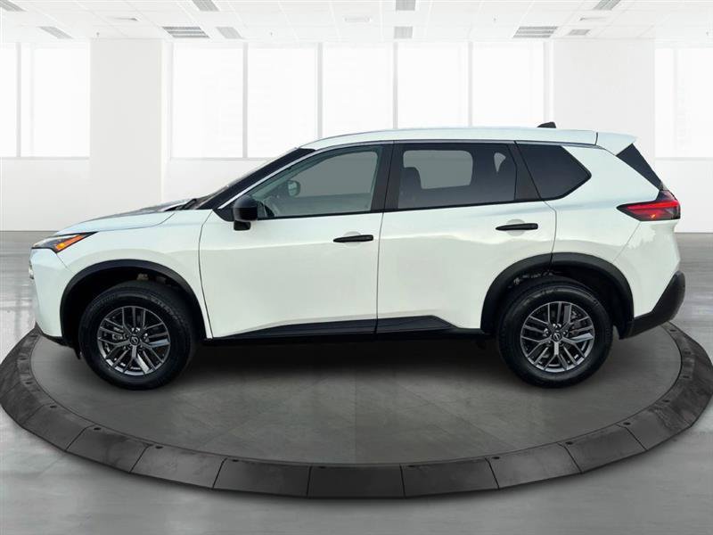 Used 2023 Nissan Rogue S FWD image 5