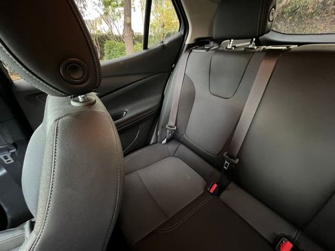 Used 2025 Buick Encore GX Preferred image 37