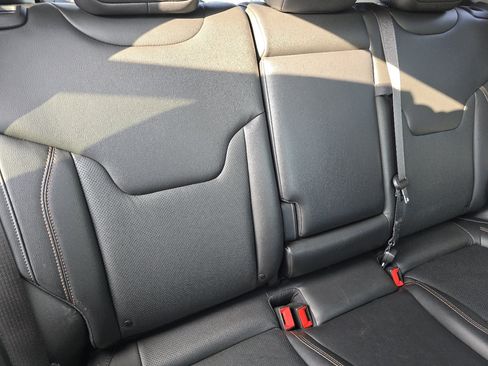 Used 2022 Jeep Compass Limited image 21