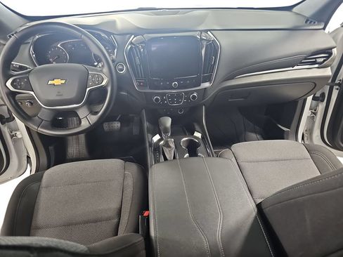 Certified 2023 Chevrolet Traverse LT FWD image 11