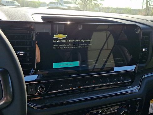 New 2026 Chevrolet Silverado 1500 ZR2 AWD/4WD image 12