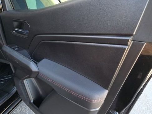 Used 2023 Chevrolet Colorado Z71 image 20