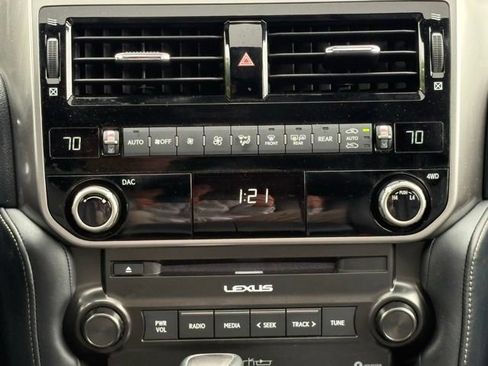 Used 2023 Lexus GX 460 Premium AWD/4WD image 25