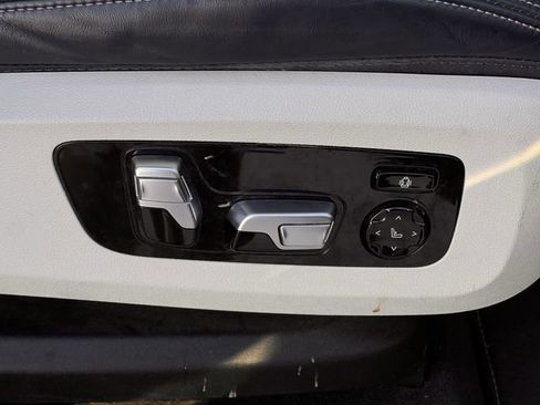 Used 2019 BMW X7 xDrive50i w/ Dynamic Handling Package image 27