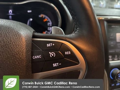 Used 2014 Jeep Grand Cherokee Limited w/ Luxury Group II image 17