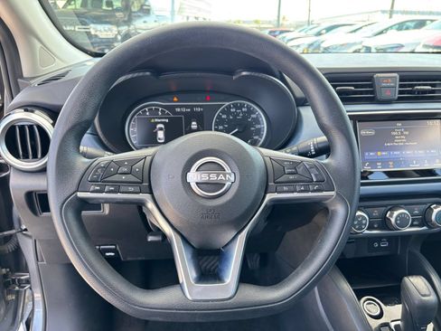 Used 2025 Nissan Versa SV FWD image 25