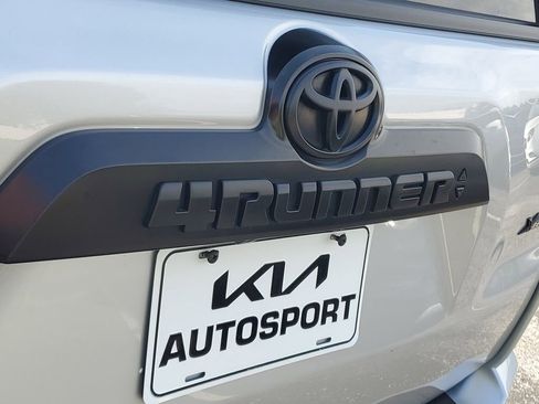 Used 2023 Toyota 4Runner TRD Off-Road Premium w/ Moonroof Package AWD/4WD image 30
