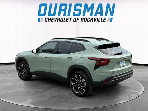 Used 2024 Chevrolet Trax RS w/ Driver Confidence Package FWD image 4