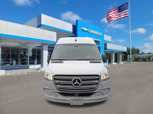 Used 2022 Mercedes-Benz Sprinter 2500 image 8