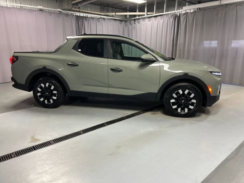 Used 2025 Hyundai Santa Cruz SEL image 8