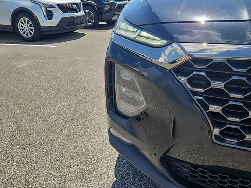 Used 2019 Hyundai Santa Fe SEL FWD image 11