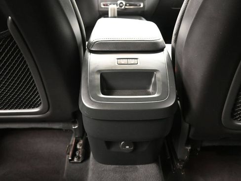 Used 2025 Volvo XC60 B5 Plus AWD/4WD image 15