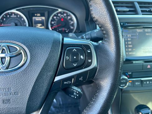 Used 2015 Toyota Camry XSE w/ Moonroof Package image 13