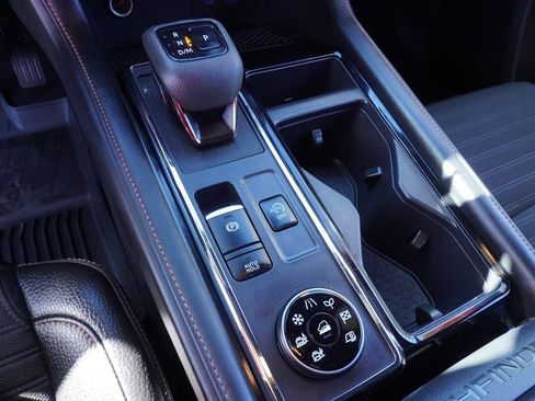 Certified 2023 Nissan Pathfinder Rock Creek image 19