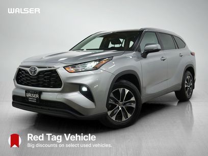 Used 2025 Toyota Highlander XLE