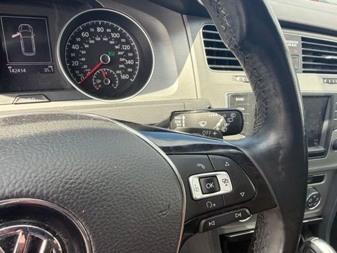 Used 2016 Volkswagen Golf S FWD image 14